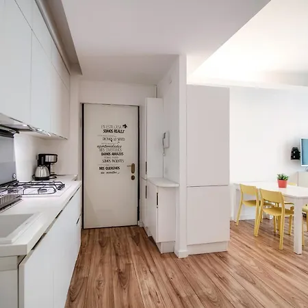 Altido Bright Life W/2 Balconies Apartment Milan
